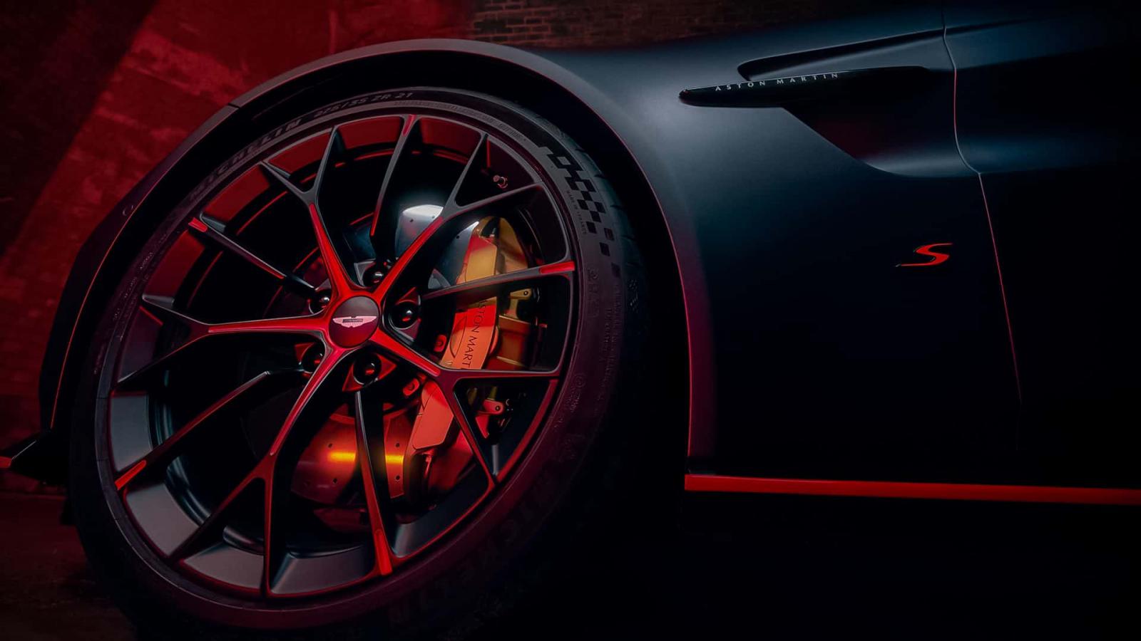 Aston Martin Vantage S: Ντεμπούτο με 680 άλογα